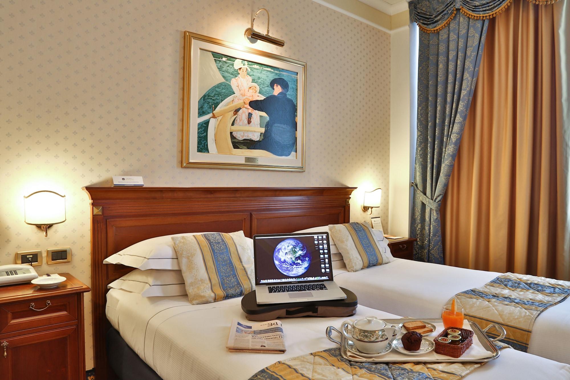 Best Western Classic Hotel เรจโจเอมิเลีย ภายนอก รูปภาพ